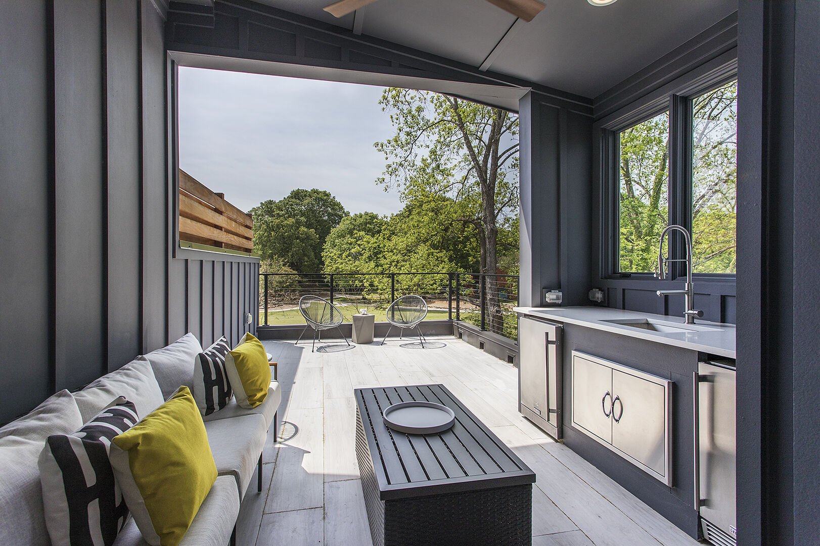 Luminous-Single-Family-Home_164382203